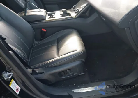 2020 Land Rover Range Rover Velar P250 S z USA, uszkodzony, nr VIN SALYB2EX4LA290829